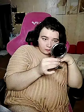 Snapshot of DenisHailey chatting on September 2025 01:22:01 PM DenisHailey online show from September 2025 01:22:01 PM