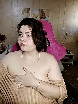 Snapshot of DenisHailey chatting on October 2025 09:32:01 AM DenisHailey online show from October 2025 09:32:01 AM