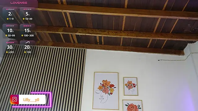 LillyDolls23 online show from November 2025 12:49:01 PM