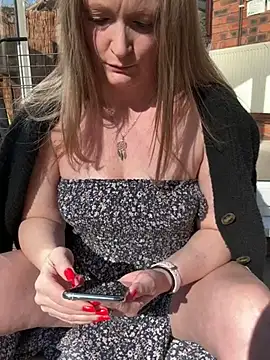 HoneyBluex online show from March 2025 11:22:02 AM