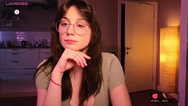 Snapshot of moon_deity_ chatting on April 2026 04:56:02 PM moon deity online show from April 2026 04:56:02 PM