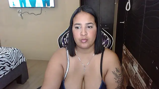 Snapshot of KathyHardcore69 chatting on May 2026 04:29:02 AM KathyHardcore69 online show from May 2026 04:29:02 AM