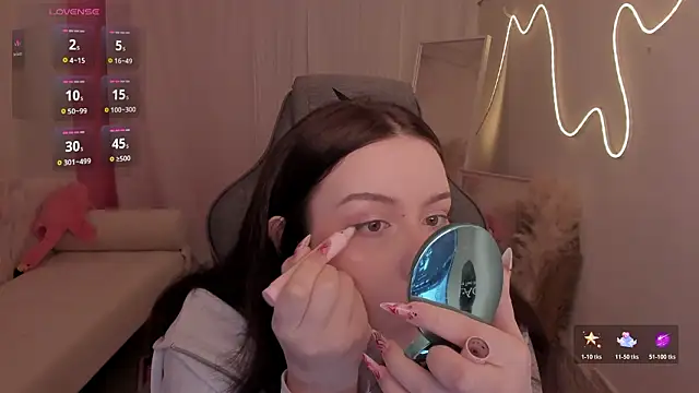 CoralineKeyns online show from February 2026 05:24:01 AM