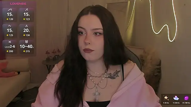 Snapshot of CoralineKeyns chatting on March 2026 05:11:01 AM CoralineKeyns online show from March 2026 05:11:01 AM