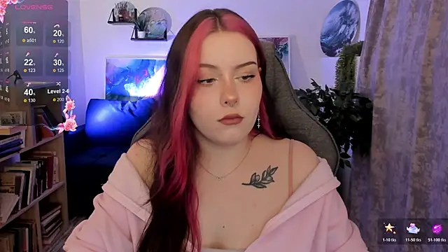 Snapshot of CoralineKeyns chatting on April 2026 05:12:02 AM CoralineKeyns online show from April 2026 05:12:02 AM