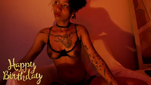 Snapshot of daiana_curly chatting on January 2025 04:35:01 PM daiana curly online show from January 2025 04:35:01 PM