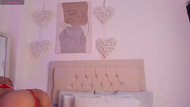 Snapshot of daiana_curly chatting on January 2025 01:38:01 PM daiana curly online show from January 2025 01:38:01 PM