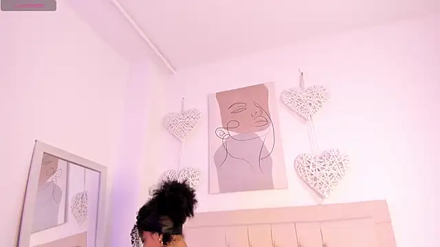 Snapshot of daiana_curly chatting on February 2025 01:30:01 PM daiana curly online show from February 2025 01:30:01 PM