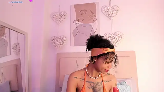 Snapshot of daiana_curly chatting on February 2025 12:50:01 PM daiana curly online show from February 2025 12:50:01 PM