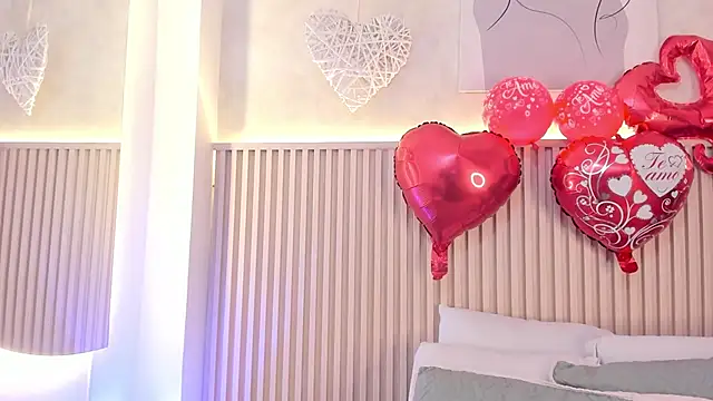 daiana curly online show from February 2026 08:05:01 PM