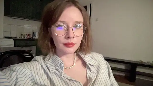 Snapshot of ms_christiana chatting on December 2025 02:18:01 AM ms christiana online show from December 2025 02:18:01 AM