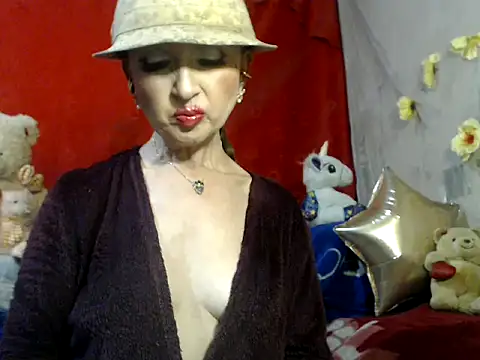 hottieperla online show from January 2025 07:42:02 PM