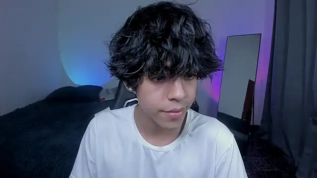 Alan26  online show from January 2026 03:44:01 AM