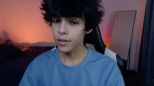 Snapshot of Alan26_ chatting on April 2026 04:21:02 AM Alan26 online show from April 2026 04:21:02 AM