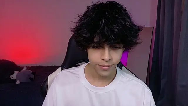 Snapshot of Alan26_ chatting on April 2026 01:31:02 AM Alan26 online show from April 2026 01:31:02 AM