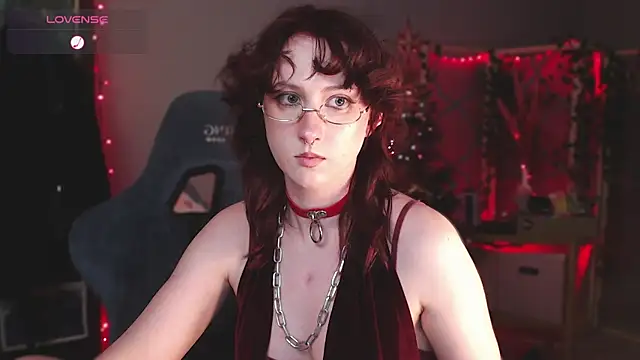 Snapshot of Rory_Pink chatting on December 2024 11:32:01 PM Rory Pink online show from December 2024 11:32:01 PM