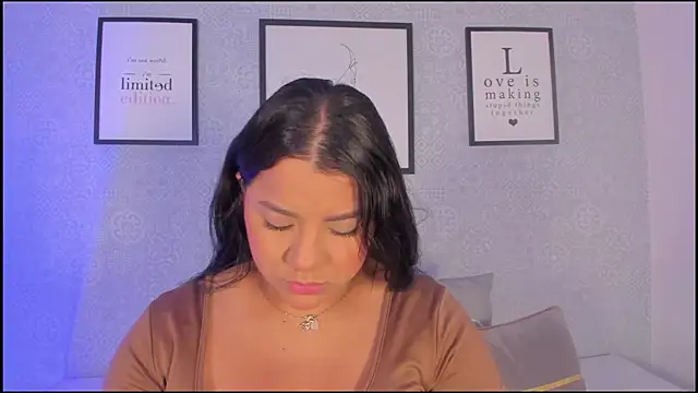 Natasha harper online show from July 2026 12:20:01 PM