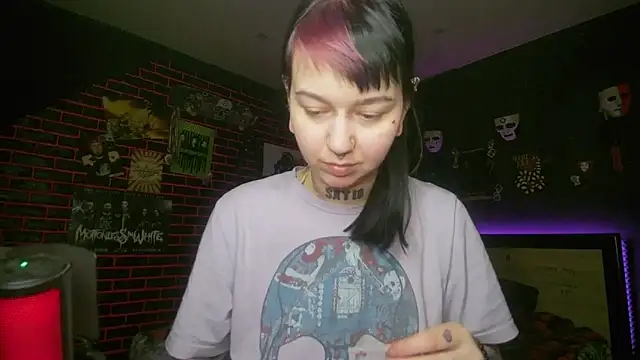 MoorderxDoll online show from March 2026 10:06:01 PM