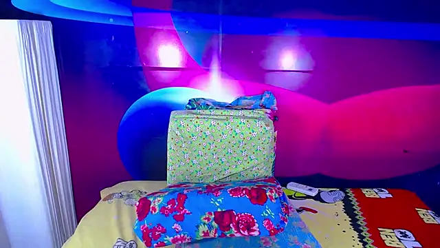 Snapshot of Cristalxxts chatting on January 2025 07:28:02 PM Cristalxxts online show from January 2025 07:28:02 PM