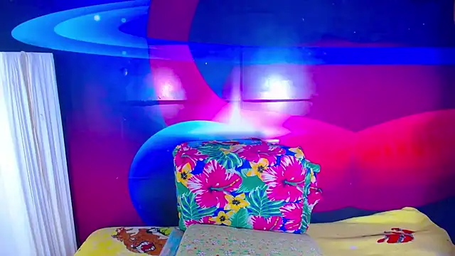 Snapshot of Cristalxxts chatting on March 2025 01:24:01 PM Cristalxxts online show from March 2025 01:24:01 PM