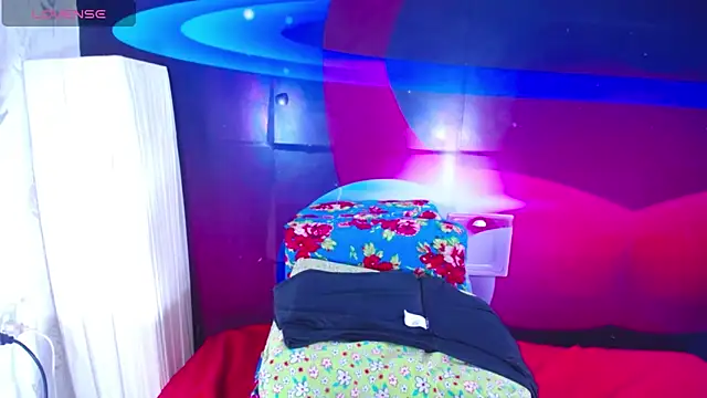 Snapshot of Cristalxxts chatting on October 2025 07:15:02 PM Cristalxxts online show from October 2025 07:15:02 PM