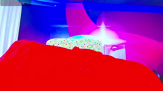 Snapshot of Cristalxxts chatting on November 2025 05:03:01 PM Cristalxxts online show from November 2025 05:03:01 PM