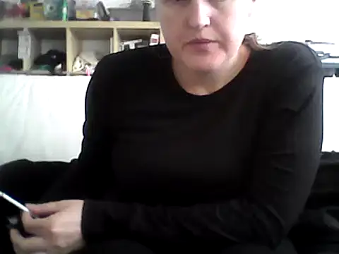 Snapshot of DragoneSFR chatting on January 2025 10:56:01 AM DragoneSFR online show from January 2025 10:56:01 AM