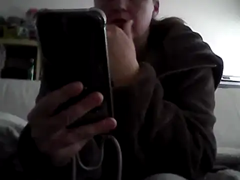 Snapshot of DragoneSFR chatting on February 2025 09:53:02 AM DragoneSFR online show from February 2025 09:53:02 AM