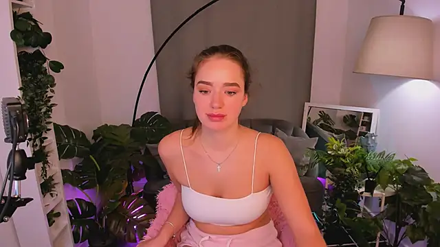 Snapshot of LovelyJessie chatting on January 2025 04:36:01 PM LovelyJessie online show from January 2025 04:36:01 PM