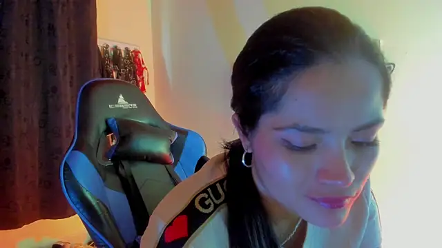 scarlet-kennedy98 online show from October 2025 08:20:01 PM