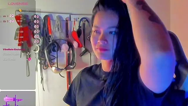 Snapshot of scarlet-kennedy98 chatting on May 2026 10:27:02 PM scarlet-kennedy98 online show from May 2026 10:27:02 PM