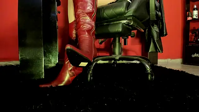 Snapshot of Julieta_Wall_ chatting on January 2025 01:48:01 AM Julieta Wall online show from January 2025 01:48:01 AM