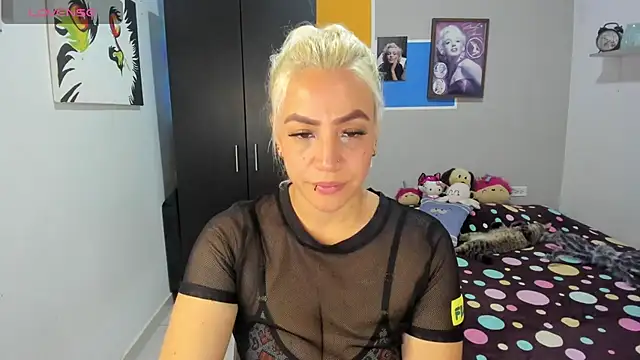 LuCKy JoK online show from October 2025 01:00:01 PM