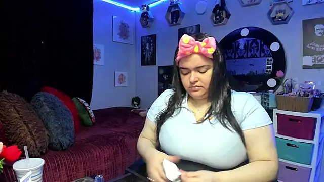 Snapshot of Luise_Meyrink chatting on March 2026 03:45:02 AM Luise Meyrink online show from March 2026 03:45:02 AM