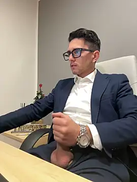 Snapshot of masterboss_ chatting on December 2024 12:40:02 PM masterboss  online show from December 2024 12:40:02 PM