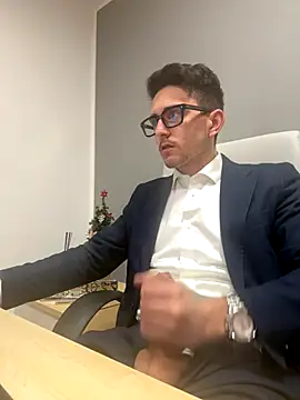 Snapshot of masterboss_ chatting on December 2024 07:56:02 PM masterboss  online show from December 2024 07:56:02 PM