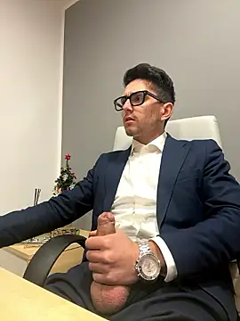 Snapshot of masterboss_ chatting on December 2024 12:38:01 PM masterboss  online show from December 2024 12:38:01 PM