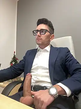 Snapshot of masterboss_ chatting on December 2024 01:07:02 PM masterboss  online show from December 2024 01:07:02 PM