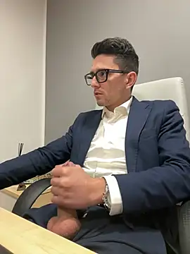 Snapshot of masterboss_ chatting on January 2025 12:47:02 PM masterboss  online show from January 2025 12:47:02 PM