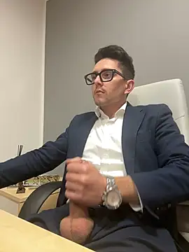 Snapshot of masterboss_ chatting on January 2025 08:11:02 PM masterboss  online show from January 2025 08:11:02 PM