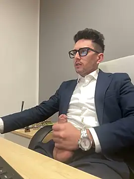 Snapshot of masterboss_ chatting on January 2025 01:11:01 PM masterboss  online show from January 2025 01:11:01 PM