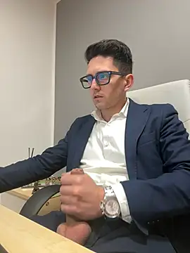 Snapshot of masterboss_ chatting on January 2025 12:37:02 PM masterboss  online show from January 2025 12:37:02 PM