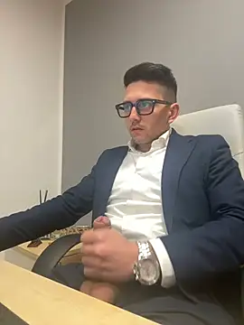 Snapshot of masterboss_ chatting on February 2025 01:11:02 PM masterboss  online show from February 2025 01:11:02 PM