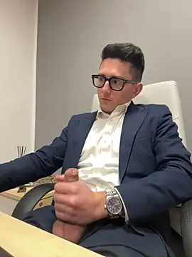 Snapshot of masterboss_ chatting on February 2025 12:43:02 PM masterboss  online show from February 2025 12:43:02 PM