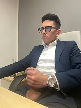 Snapshot of masterboss_ chatting on February 2025 01:05:02 PM masterboss  online show from February 2025 01:05:02 PM