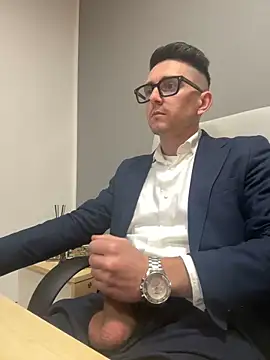 Snapshot of masterboss_ chatting on February 2025 12:48:02 PM masterboss  online show from February 2025 12:48:02 PM