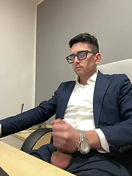 Snapshot of masterboss_ chatting on March 2025 12:37:02 PM masterboss  online show from March 2025 12:37:02 PM