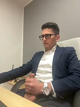 Snapshot of masterboss_ chatting on March 2025 12:41:02 PM masterboss  online show from March 2025 12:41:02 PM