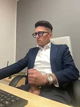 Snapshot of masterboss_ chatting on March 2025 12:36:02 PM masterboss  online show from March 2025 12:36:02 PM