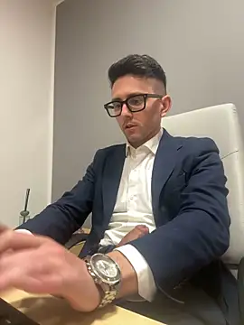 Snapshot of masterboss_ chatting on March 2025 12:46:01 PM masterboss  online show from March 2025 12:46:01 PM